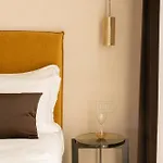 Demetra Luxury נאפולי