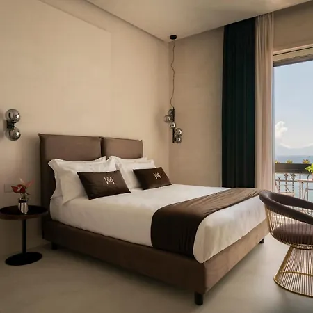 Demetra Luxury 4*