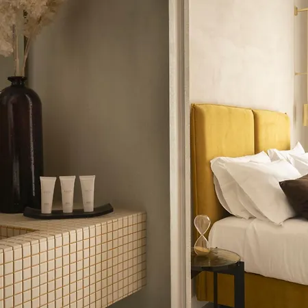 Demetra Luxury Pensión Nápoles